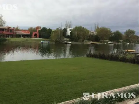 Casa en Alquiler de 5 dormitorios