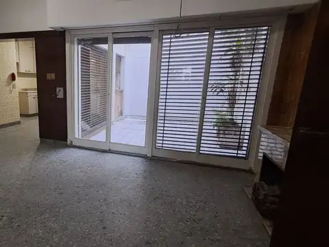 Depto Tipo Casa 4 ambientes con 2 baños