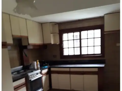 ALQUILER :VILLA BALLESTER CENTRO: CASA 5 AMB CON JARDIN