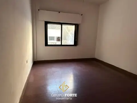 Oficina en Alquiler en Centro, $ 300.000