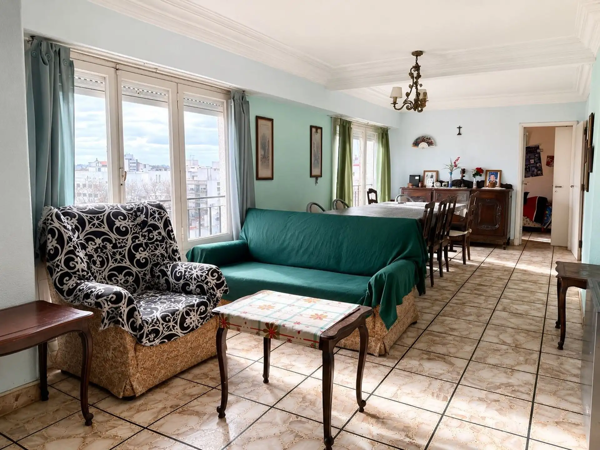 Departamento 5 ambientes, 107m² - La Perla - Apto crédito