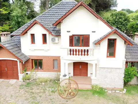 Casa en Alquiler Temporal con 1 cochera