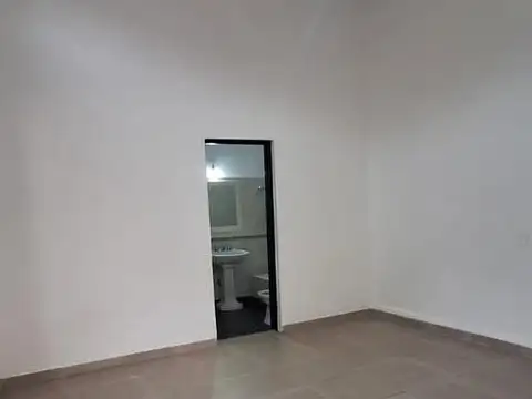Depto Tipo Casa en Alquiler en Villa Real, $ 680.000