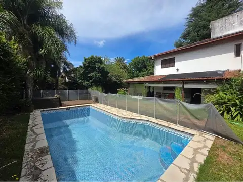 Casa 4 ambientes en Maschwitz  Country Club 