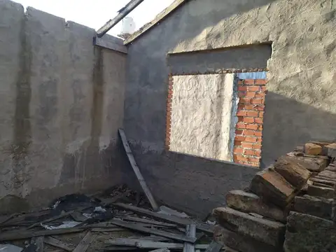 Casa - Barrio Parque Leloir