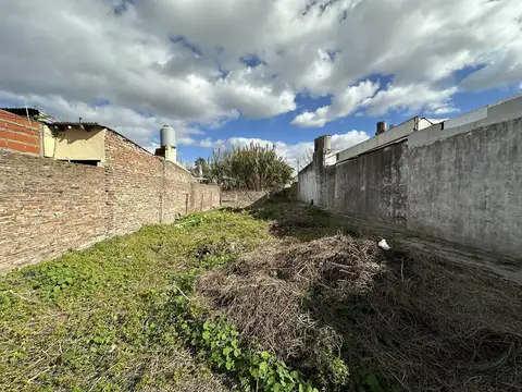 Terreno en Venta 8,66  mts Fondo