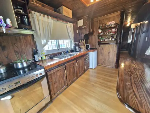 Casa 3 ambientes con 2 baños