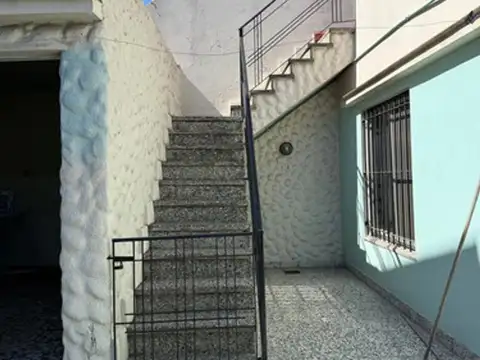 Carlos Guido Y Spano 1135, Lanús