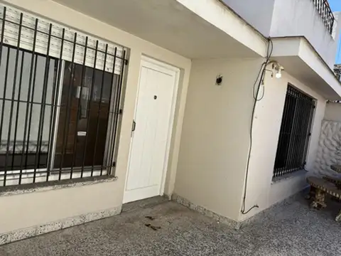 Carlos Guido Y Spano 1135, Lanús