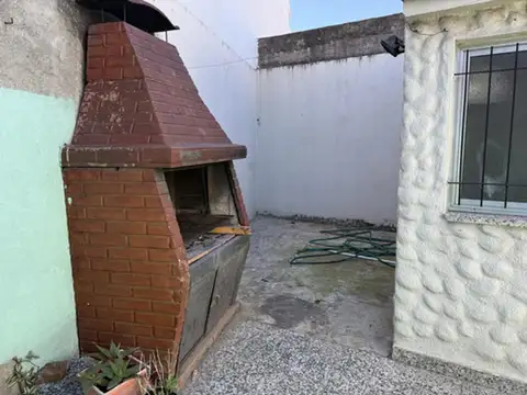 Carlos Guido Y Spano 1135, Lanús