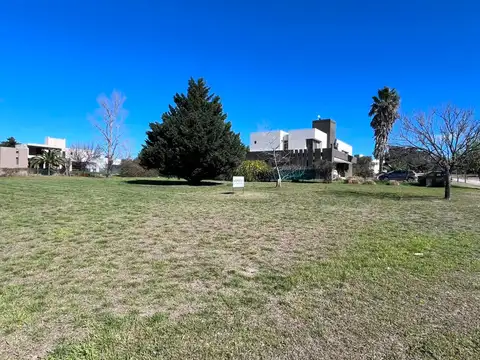 VENTA LOTE EN VALLE DEL GOLF 1507 M ETAPA 2