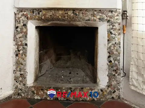 Casa 7 ambientes con 1 baño