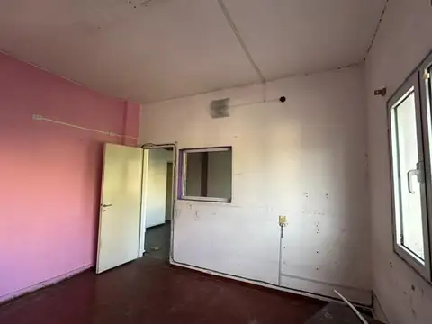 Oficina 3 ambientes con 2 baños