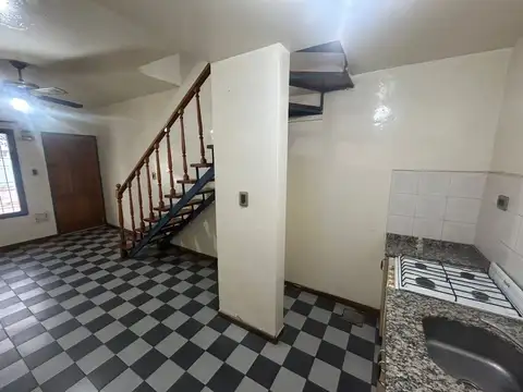 Depto Tipo Casa en Venta 34 años