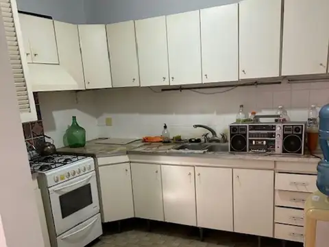 Depto Tipo Casa en Venta 50 años