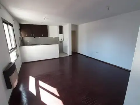 Departamento en Alquiler en General Paz, $ 550.000