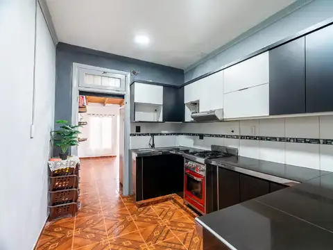 VENTA CASA 4 AMB BERNAL OESTE C/ FINANCIACION