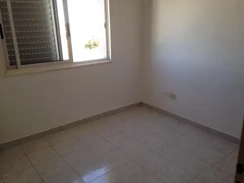 Departamento en Venta en Zarate, USD 57.000