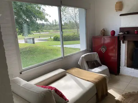 Casa en Alquiler Temporal con 3 cocheras
