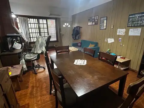 Depto Tipo Casa 5 ambientes con 2 baños