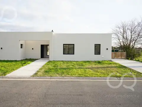 Casa en Venta San Sebastián Área 13