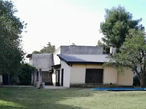 Casa 3 ambientes con 1 baño