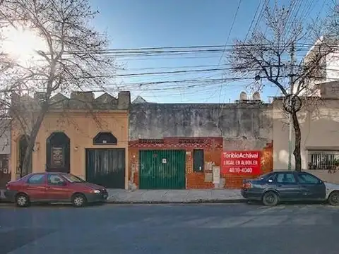 Inmueble comercial  lote propio de 237,52 m², con frente de 8,66 m doble altura  en planta.