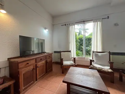 VENTA DE DUPLEX EN PINAMAR CON GAS NATURAL Y PATIO