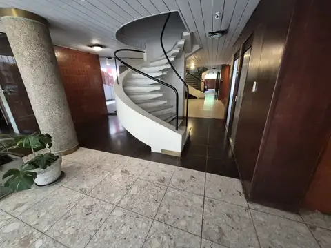 Moldes 1400, Piso 6