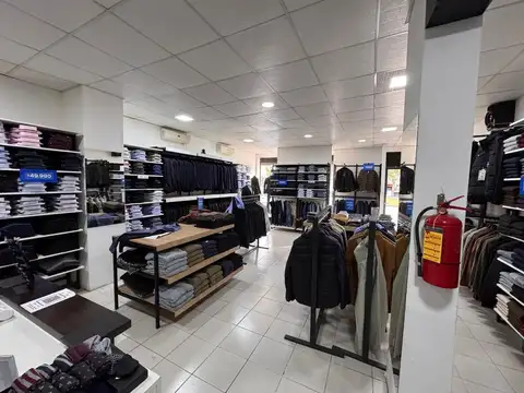 2 Locales comerciales con renta en el microcentro