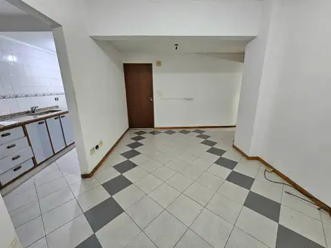 VILLA MAIPU: DEPTO. 2 AMB SIN EXPENSAS! A METROS DE ESTACIÓN