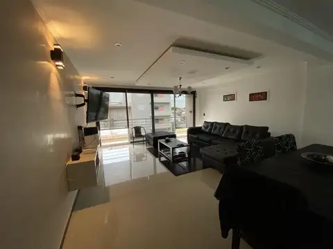 Departamento de 6 ambientes 