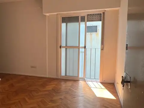 San Ireneo 300, Piso 5