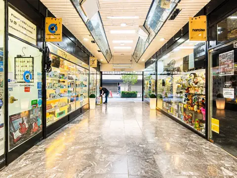 Local en Venta 53 años