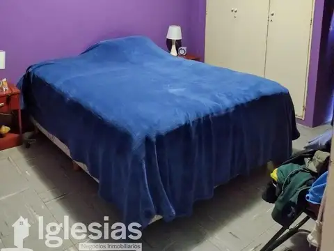 Muy bonito departamento de cuatro ambientes en planta baja