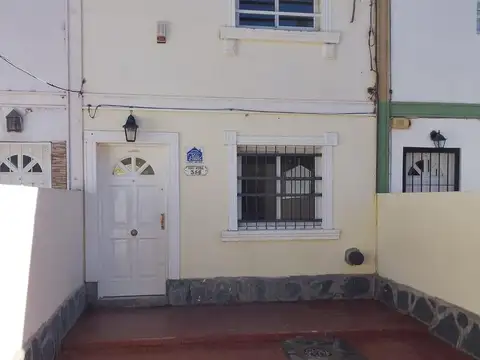 Vende Dúplex 2 dormitorios con quincho en barrio Cumelén