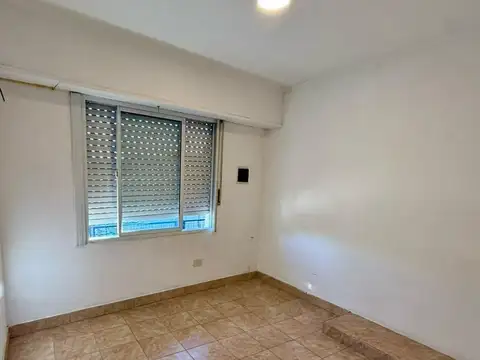 Se vende departamento de 3 ambientes, Listo para escriturar en Luján.