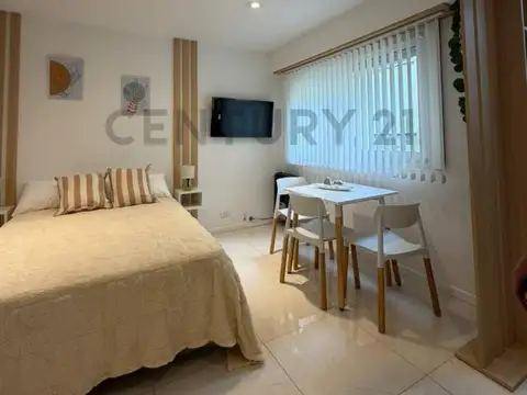 Corrientes 2058 , Piso 0