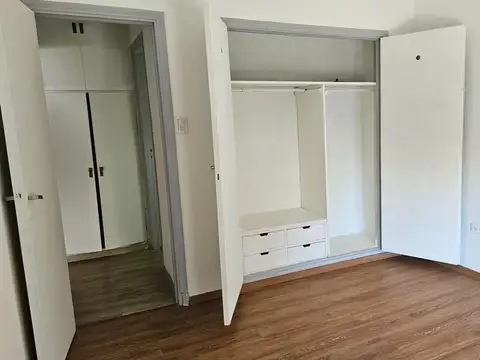 MUY LINDO 2 AMB C/BALCON