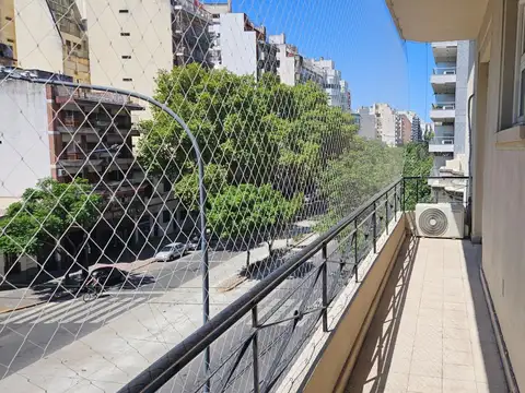 MUY LINDO 2 AMB C/BALCON