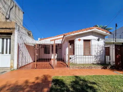 CASA EN VENTA 3 DORMI, PATIO, EN ZONA NORTE RIO