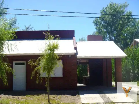 Casa en Venta en Coronel Dorrego, USD 170.000