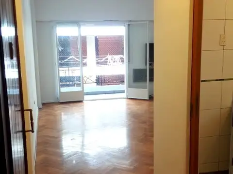 Departamento en Alquiler en Flores, $ 700.000