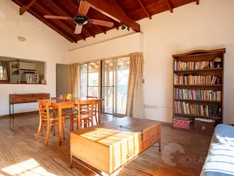 Venta Casa Quinta, 4 amb con importante lote y pileta en Malvinas Argentinas