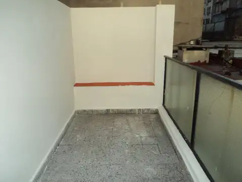 Lima 100, Piso 3°