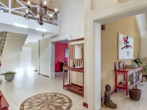 Casa 6 ambientes con 6 baños