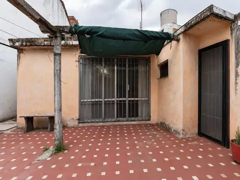 Depto Tipo Casa en Venta con 1 cocheras
