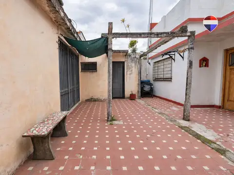 Depto Tipo Casa 3 ambientes con 1 baño