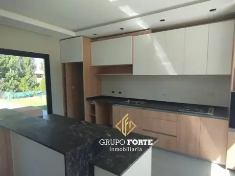 Casa en Venta en Carlos Paz Golf, USD 275.000