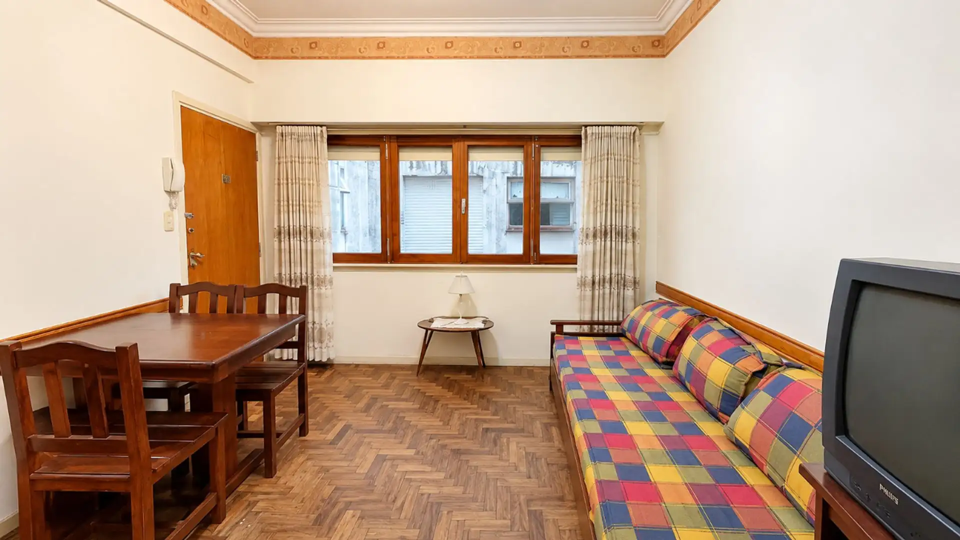 Departamento 2 ambientes en venta – Corrientes 1824, Centro